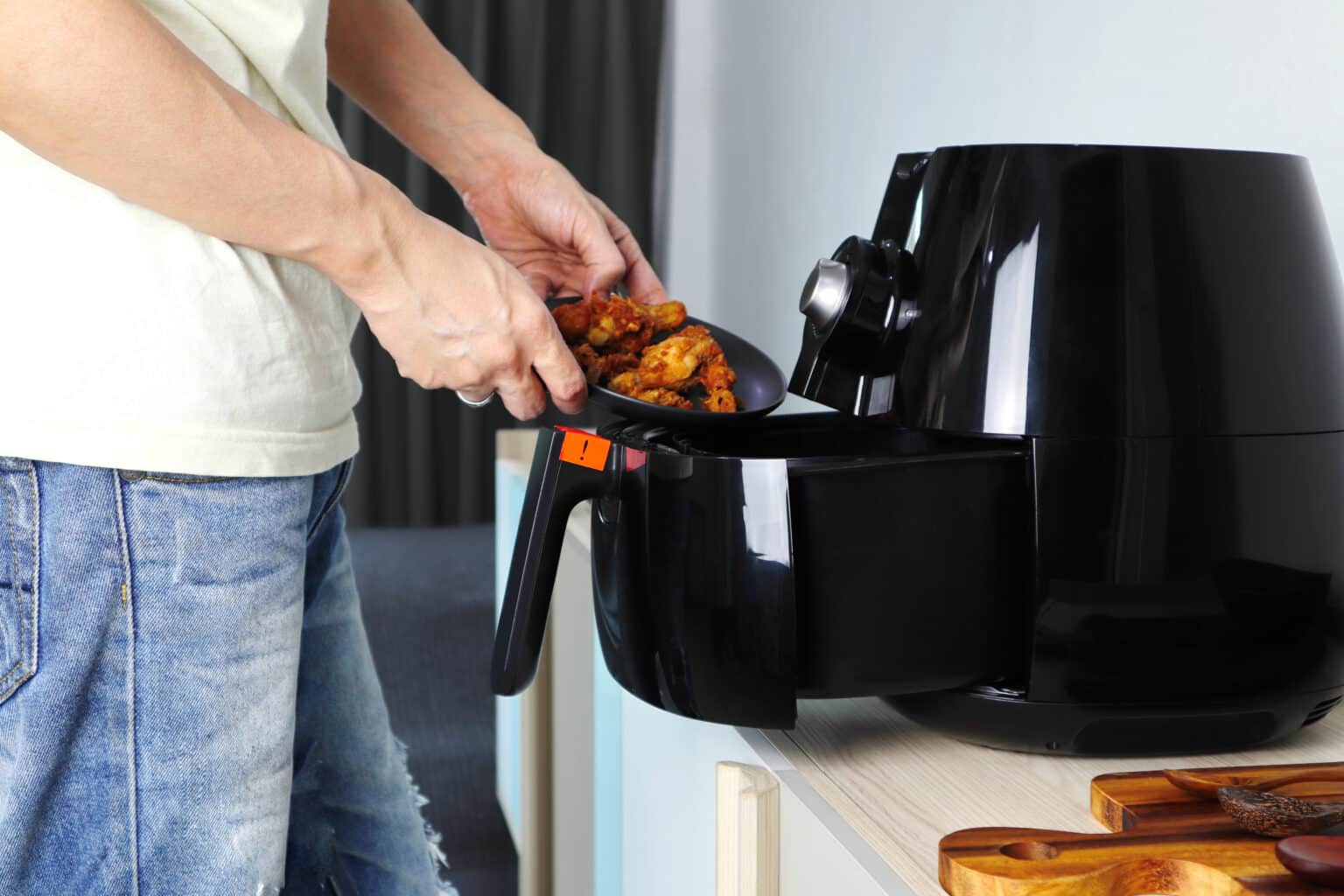 7 Things You Can Safely Put In Your Airfryer And 4 You Should Avoid